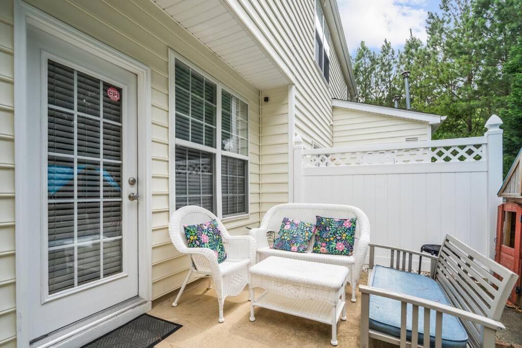 Peaceful, Townhome In Hope Valley Farms Durham Eksteriør billede